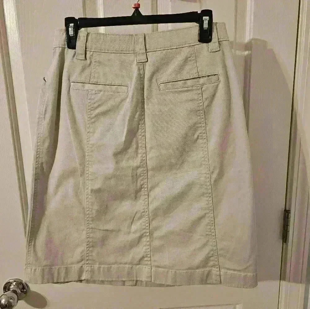 L.L.Bean Khaki Claasic Fit Straight Midi Skirt Size 8 - Picture 3 of 4
